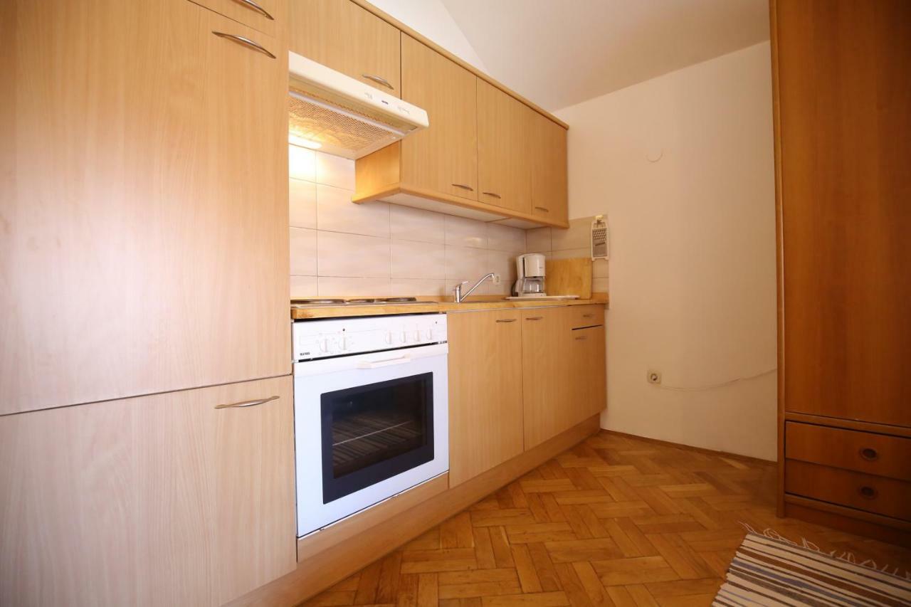 Apartment Paleka *