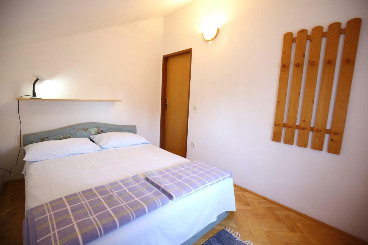 Apartment Paleka *