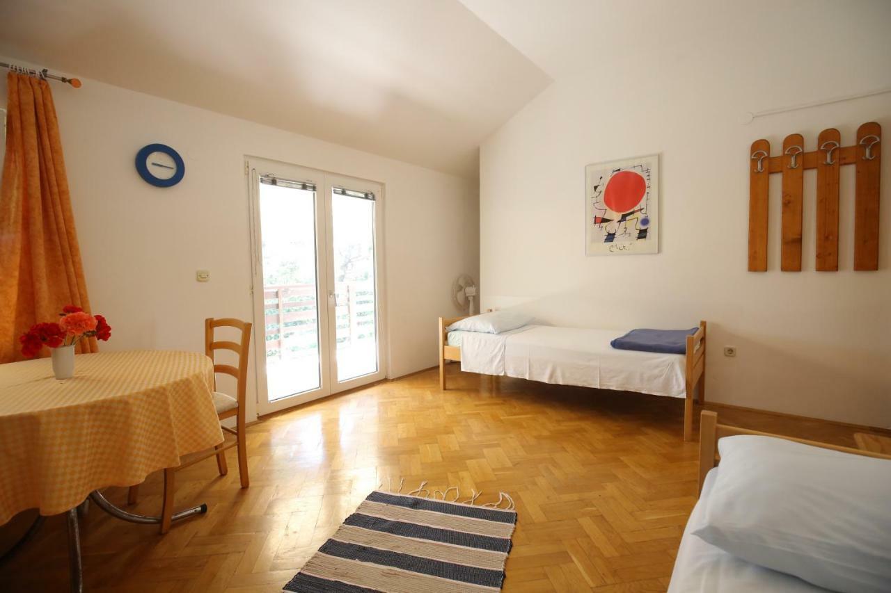 Apartment Paleka Petrcane