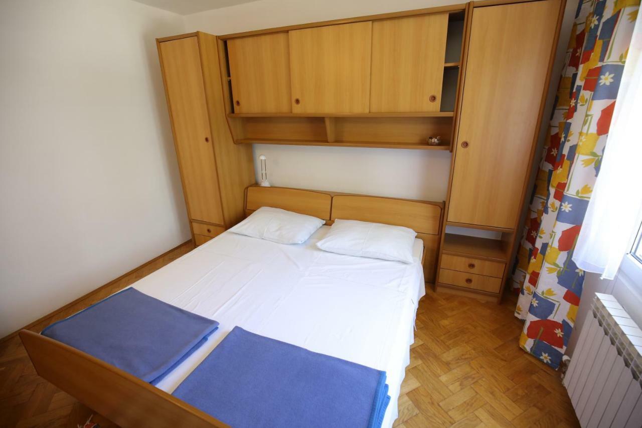 Paleka Apartment *