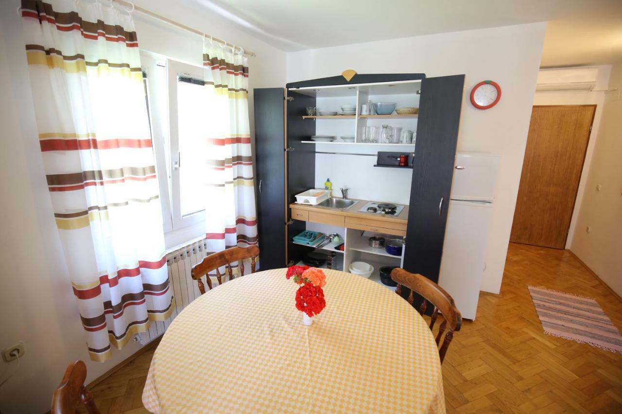 Paleka Apartment Petrcane
