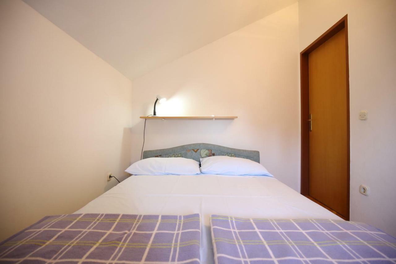 Apartment Paleka Petrcane