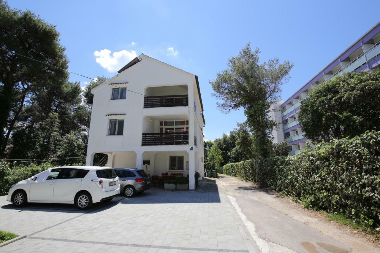 Paleka Apartment
